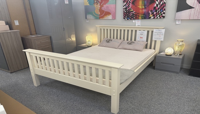 4ft6 Wooden Bed Frame With High End Foot